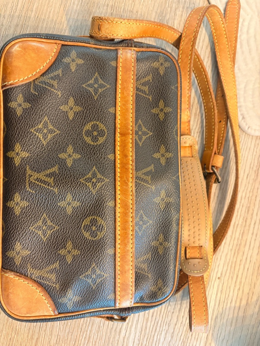 Louis Vuitton Monogram Crossbody Bag in Brown and Tan - Picture 3 of 4
